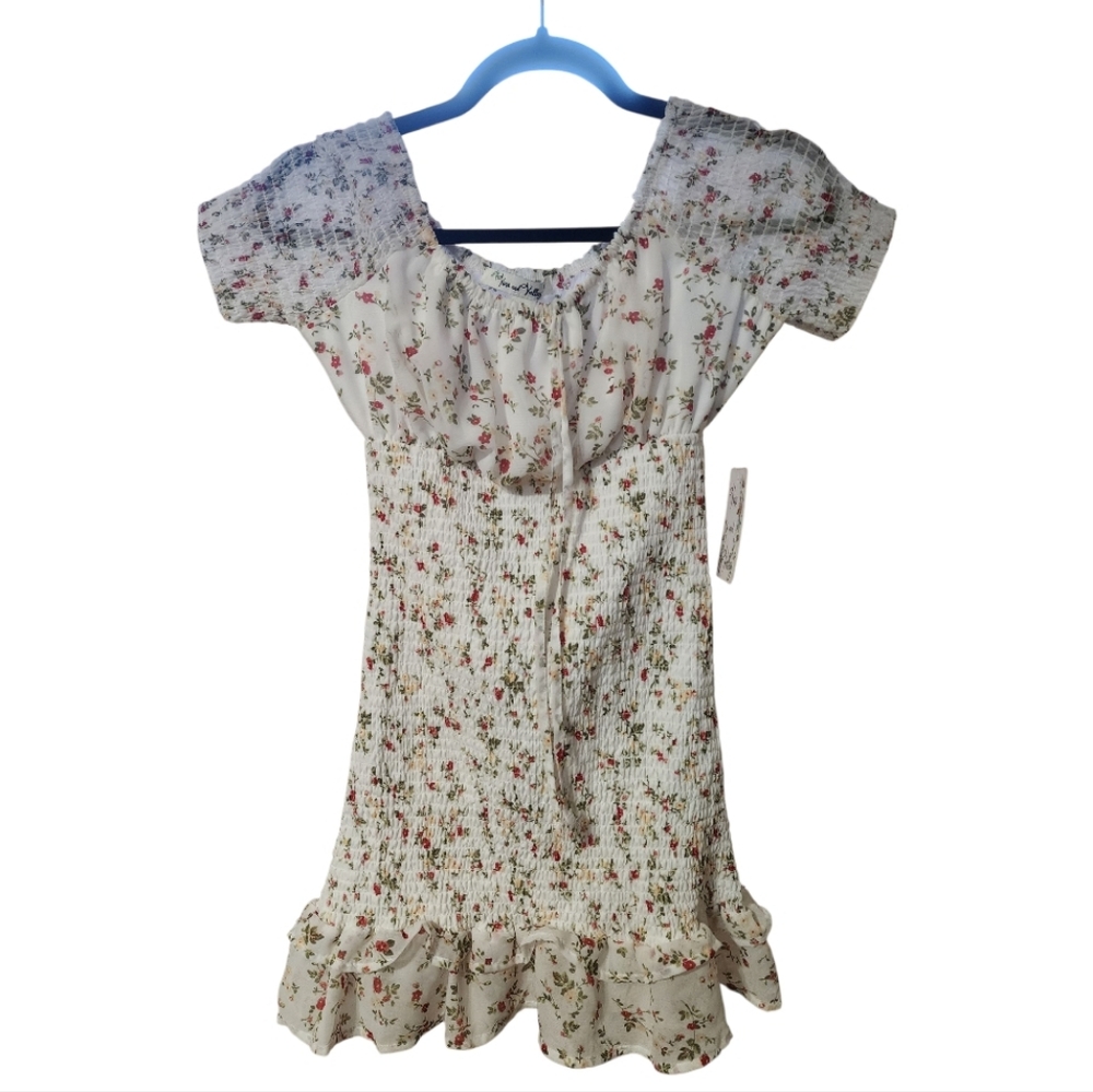 Vine & Valley Mini Dress Size M Pullover Tie Back Long Sleeve Blue White Floral‎